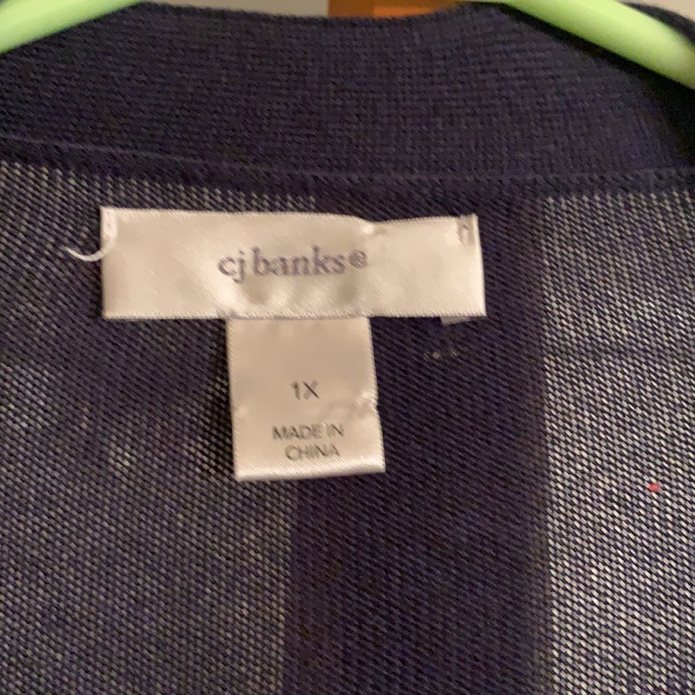 Sweater - Picture 2 of 4